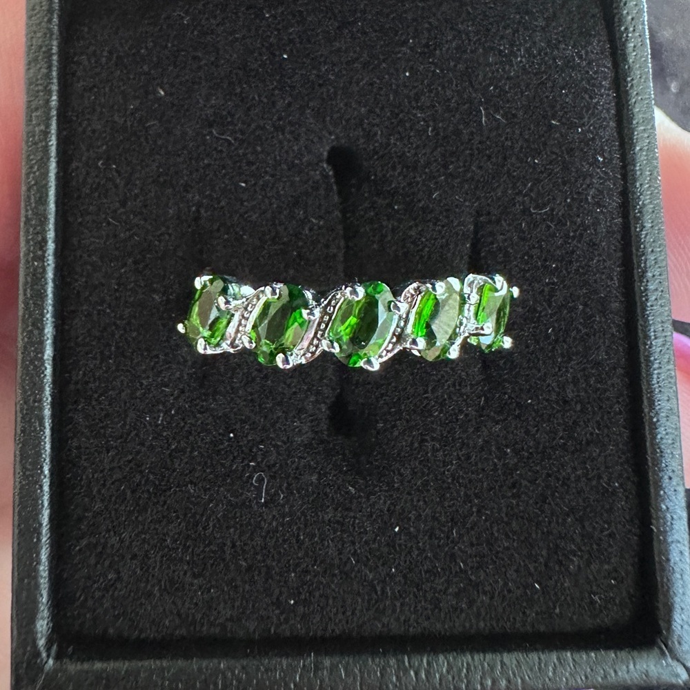 Chrome Diopside in sterling silver Ring by Colleen Lopez - Picture 6 of 10